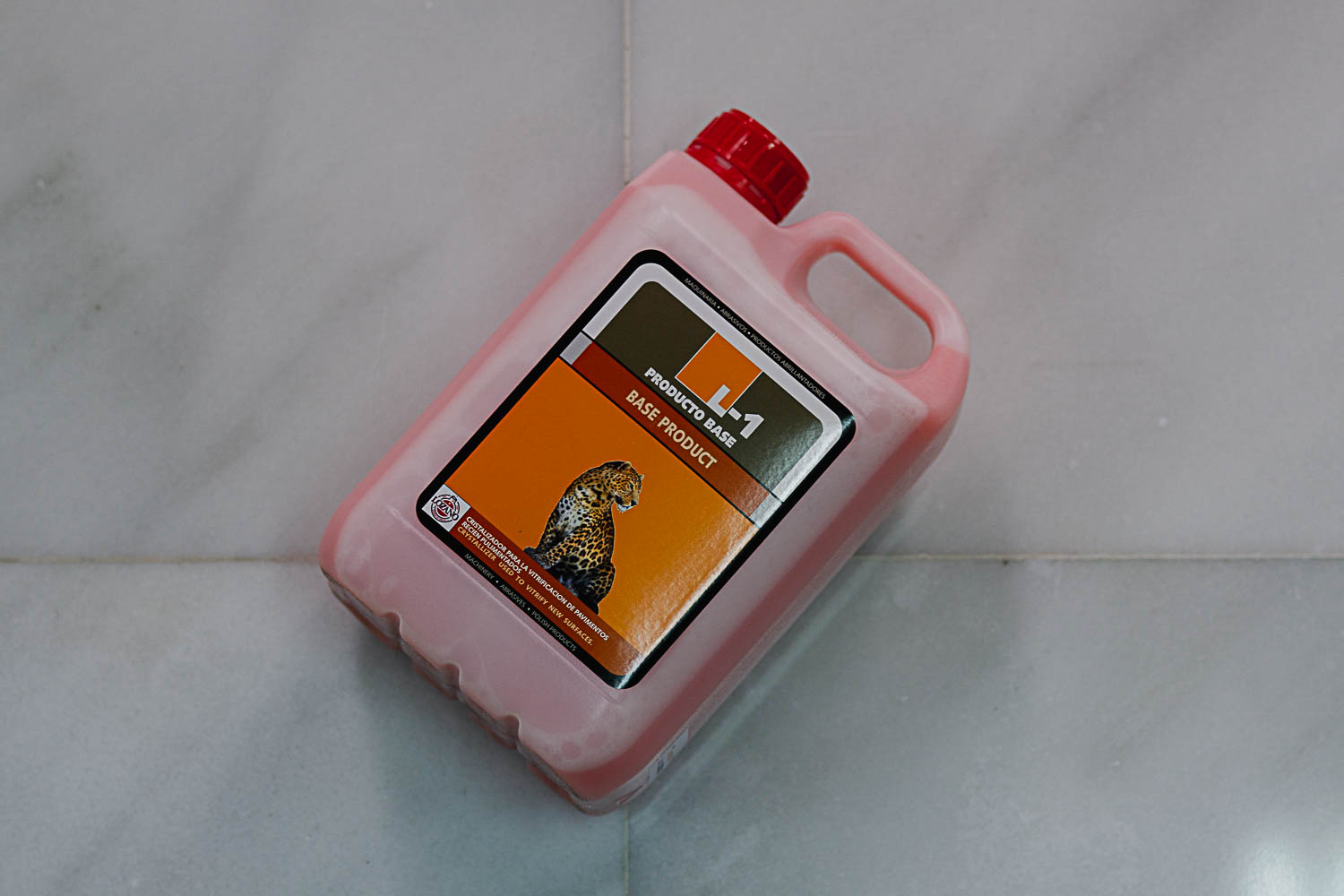 Cristalizador para suelos producto base Leopard-1