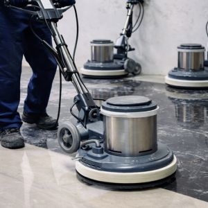 ¿Qué es un abrillantador de suelos profesional? Cómo usarlo y cuándo aplicarlo