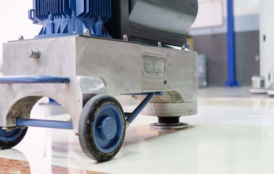 Maquinaria Lozano para desbaste de suelos